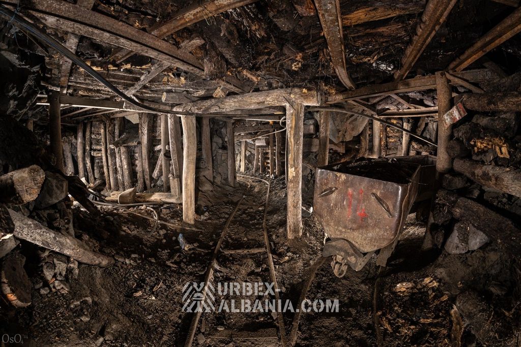 Urbex Albania — slide 310