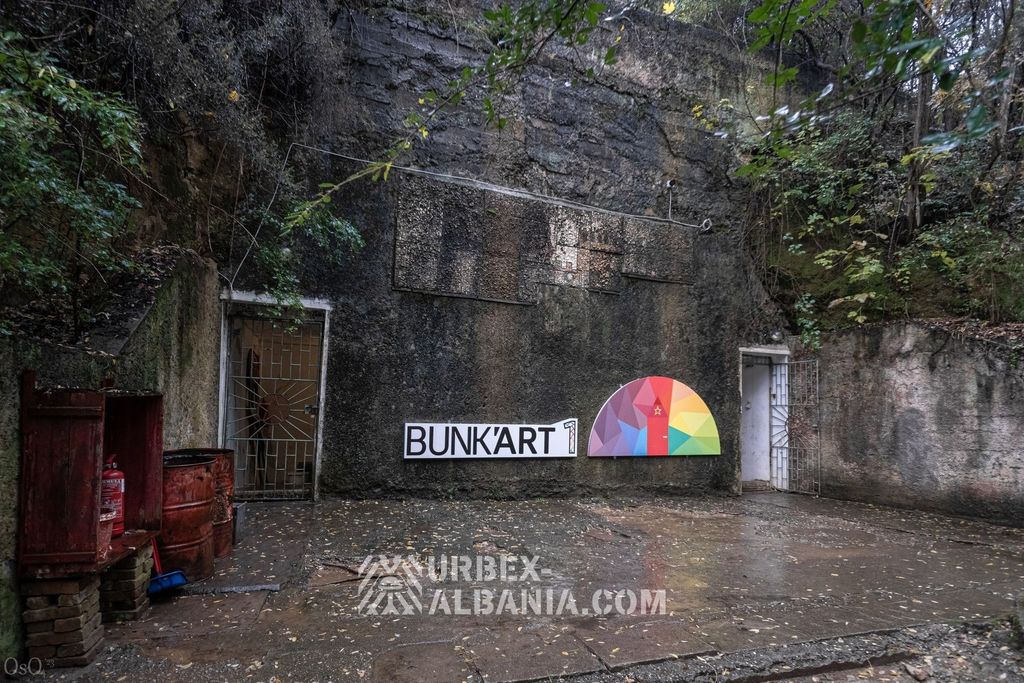 Bunk'Art 1, Army Command Center 0774