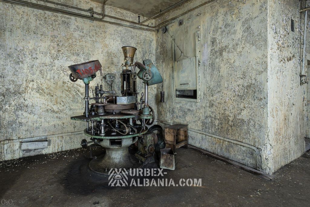 Unterirdische mechanische Munitionsfabrik