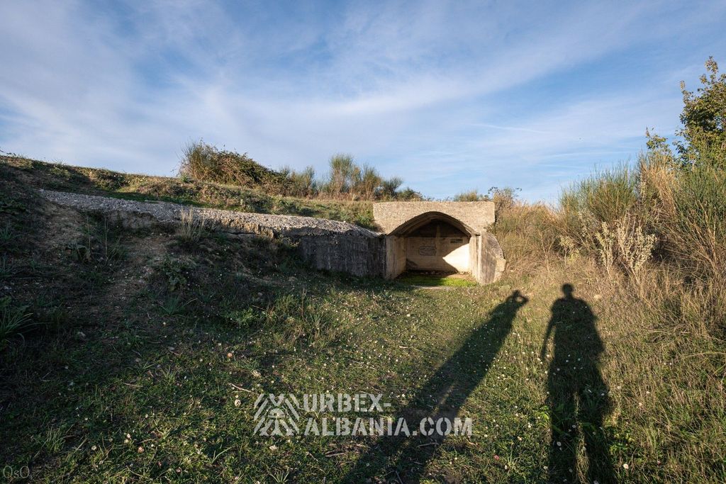 Postazione di Difesa Aerea F-NS con Bunker