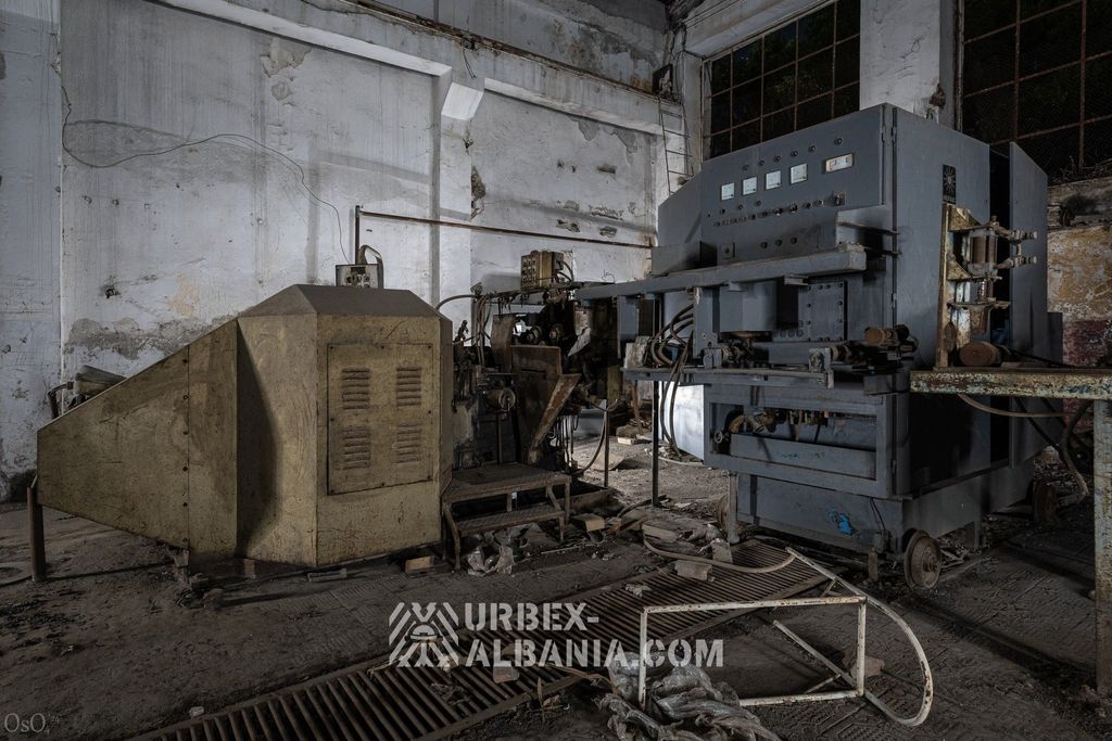 Fabbrica di Viti e Chiodi