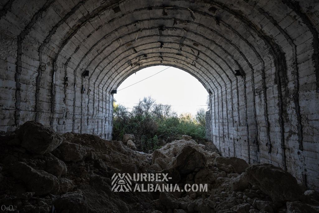 Bunker Vide et Spacieux
