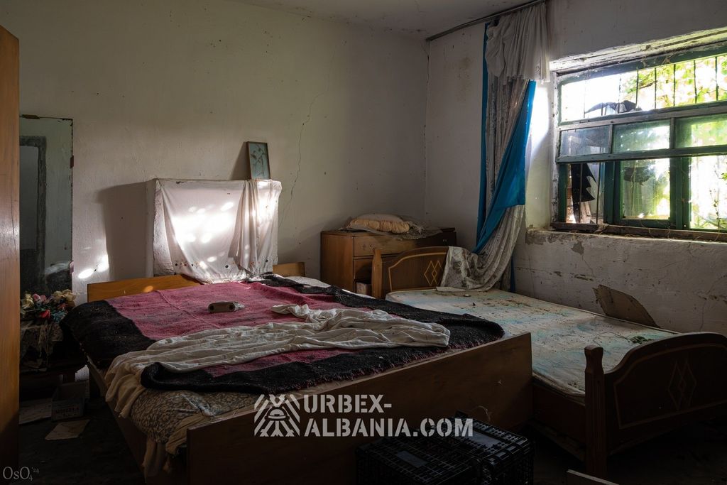 Pueblo Abandonado T-ZY