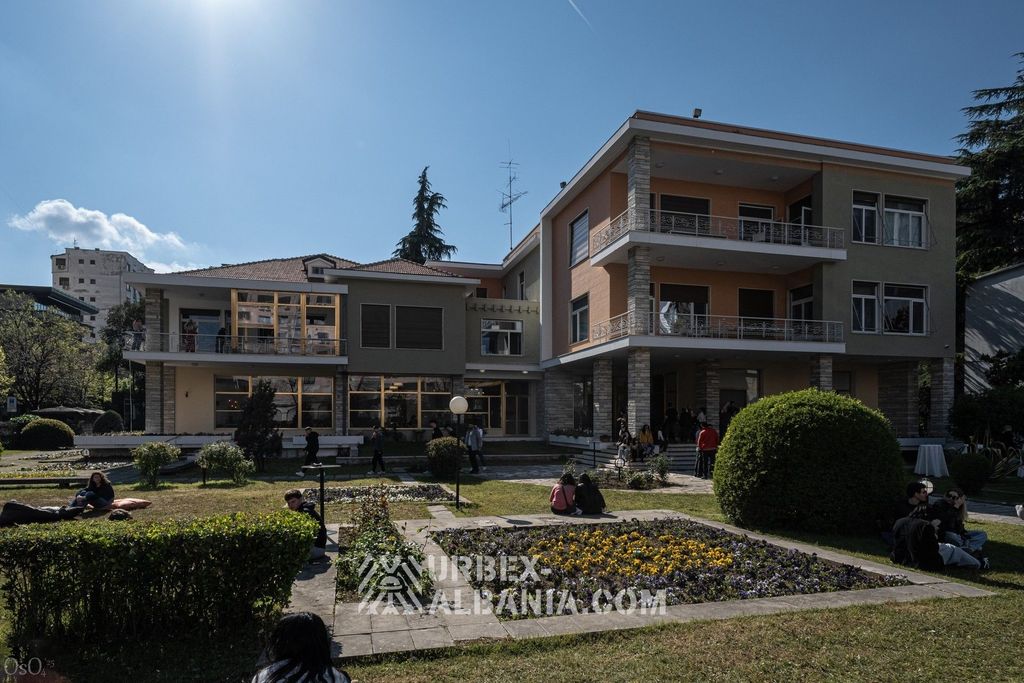 La villa de Hoxha en Tirana