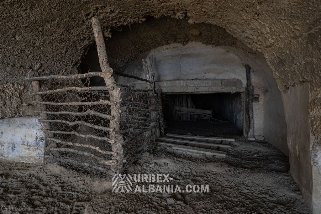 Pobřežní Dělostřelecké Bunkry D-IF s Tunely