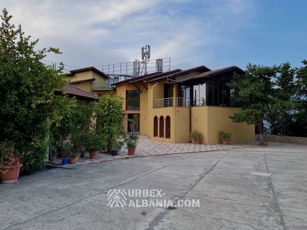 Hotel Abbandonato T-R