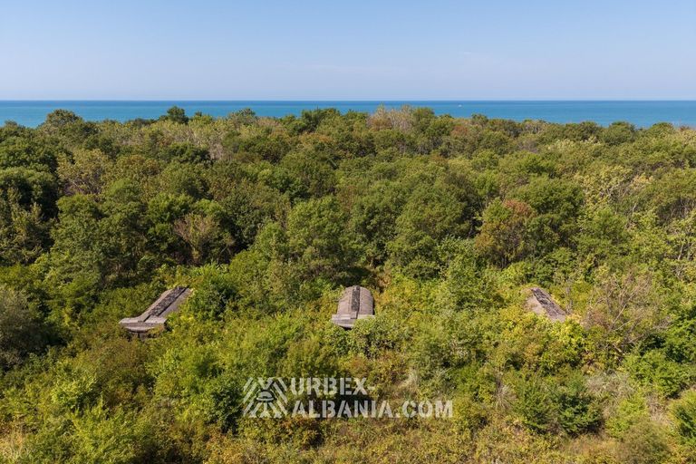 Bunkers de Stockage L-SR sur le Rivage
