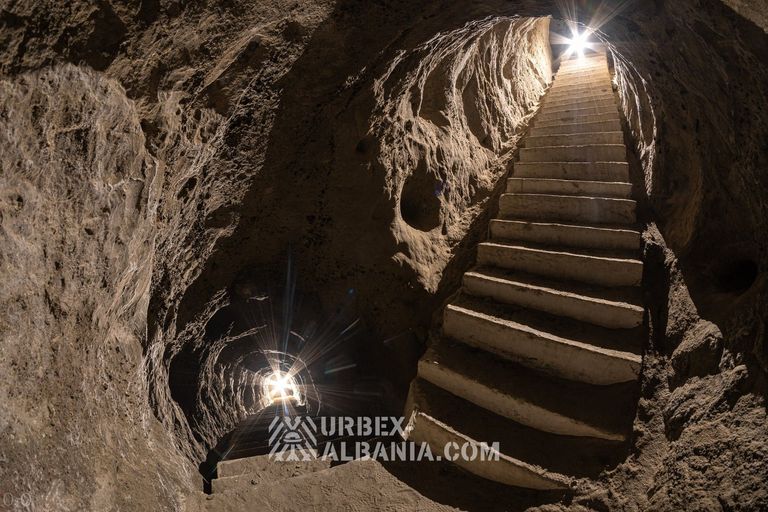Pobřežní Dělostřelecké Bunkry D-LB s Tunely