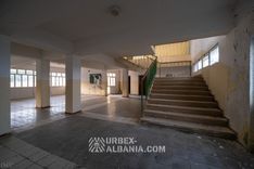Scuola Abbandonata nel Villaggio D-KS