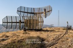 Paseo matinal por el recinto del puesto de radar abandonado