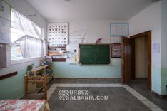 Scuola Abbandonata nel Villaggio D-KS