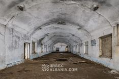 Elektrownia, warsztat i magazyn amunicji dla bazy marynarki wojennej