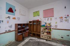 Scuola Abbandonata nel Villaggio D-KS
