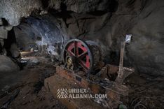 Železo-niklový důl E-KX