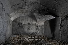 Immenses Bunkers Inachevés