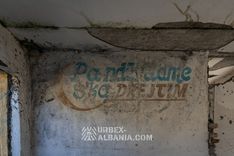 Ex Base Militare con Piccoli Bunker
