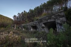 Base de Chars avec Garages Souterrains L