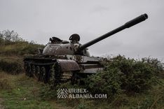 Base de Tanques con Garajes Subterráneos F