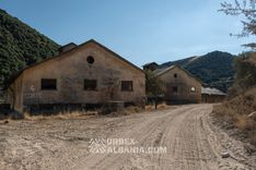 Lagerhangars und unterirdisches Kraftstoffdepot