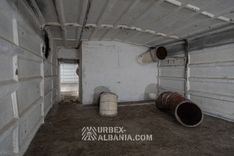 Lagertunnel in einer Schlucht