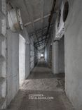Lagertunnel in einer Schlucht