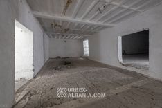 Lagertunnel in einer Schlucht