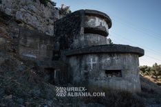 Bunkers d'Artillerie L-EA avec Tunnels