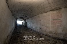 Bunkers d'Artillerie L-EA avec Tunnels