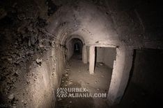 Bunkers d'Artillerie L-EA avec Tunnels