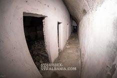 Bunkers d'Artillerie L-EA avec Tunnels