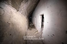 Bunkers d'Artillerie L-EA avec Tunnels