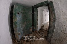 Ancien bunker du commandement de l'armée