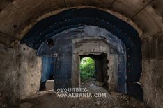 Base de tanques con garajes subterráneos SH