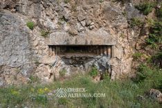 Artilleriebunker L-KG mit Befestigungsanlagen