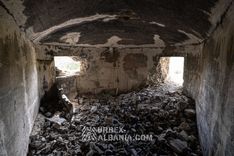 Artilleriebunker L-KG mit Befestigungsanlagen