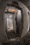 Bunker D-ZQ con Grandi Porte e Postazioni d'Artiglieria