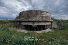Bunkers d'Artillerie F-JZ avec Tunnels