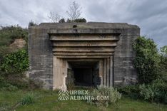 Bunkers d'Artillerie F-JZ avec Tunnels