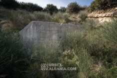 Bunkeri V-TA me shkallë të gjatë dhe bunker të vogël