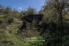 Abri antiaérien de type tunnel à Puka