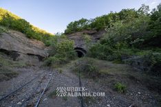 Tunnel ferroviaire de 1 km de long