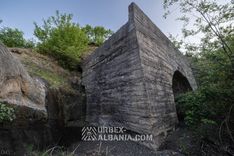 Tunnel ferroviaire de 1 km de long