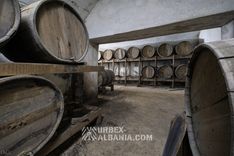 Bodega de vino en un búnker de almacenamiento