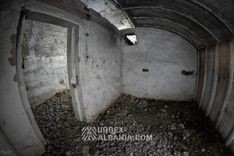 Bunker T-TK mit zwei MG-Ständen und Treppengang