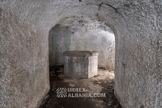 Artilleriebunker L-KG mit Befestigungsanlagen