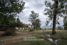 Ancienne Base Militaire avec Plusieurs Tunnels et Bunkers T-T