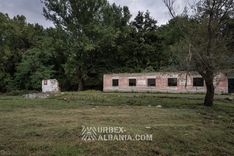 Ancienne Base Militaire avec Plusieurs Tunnels et Bunkers T-T