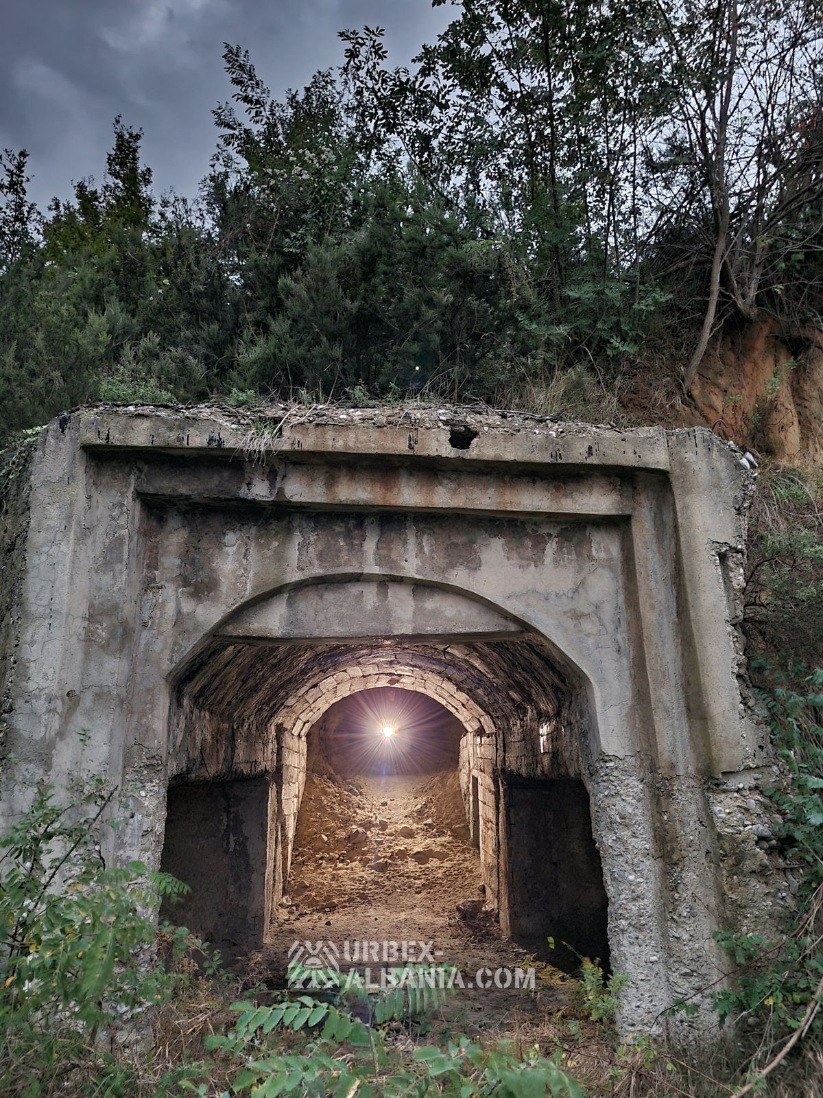 Bunker di Artiglieria T-RA con Gallerie