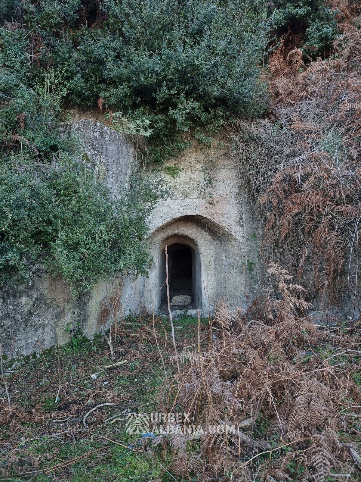 Bunkeret V-UR nën kështjellë