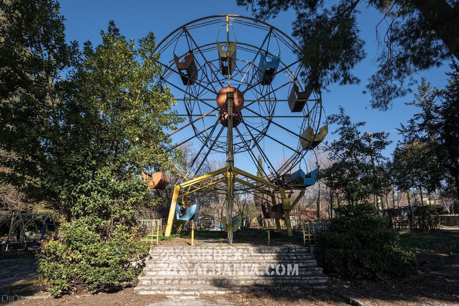 Opuszczony park rozrywki